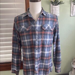 Patagonia Men's Casual Plaid Shirt - Blue and Red